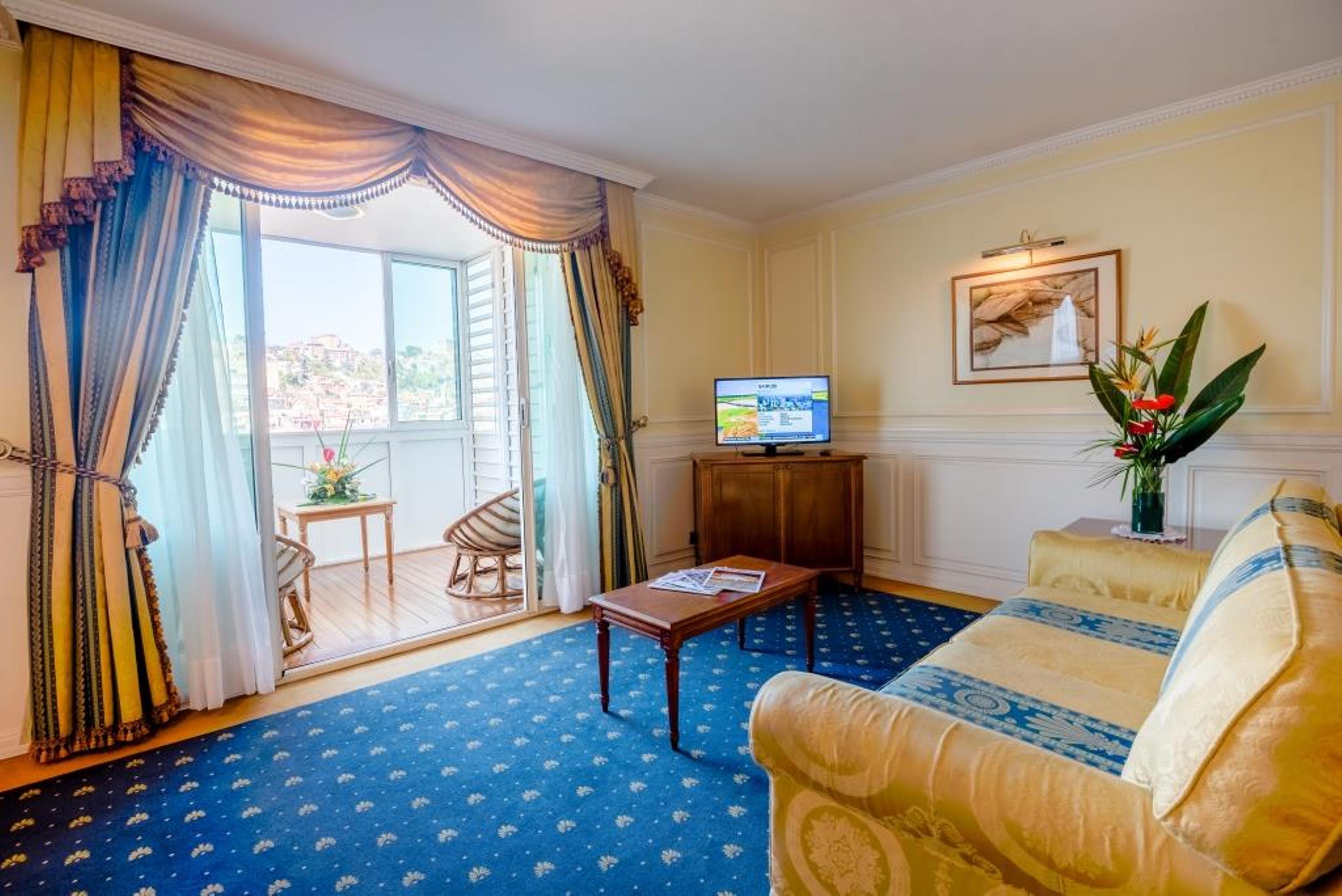 Hôtel Colbert - Spa&Casino Antananarivo Buitenkant foto