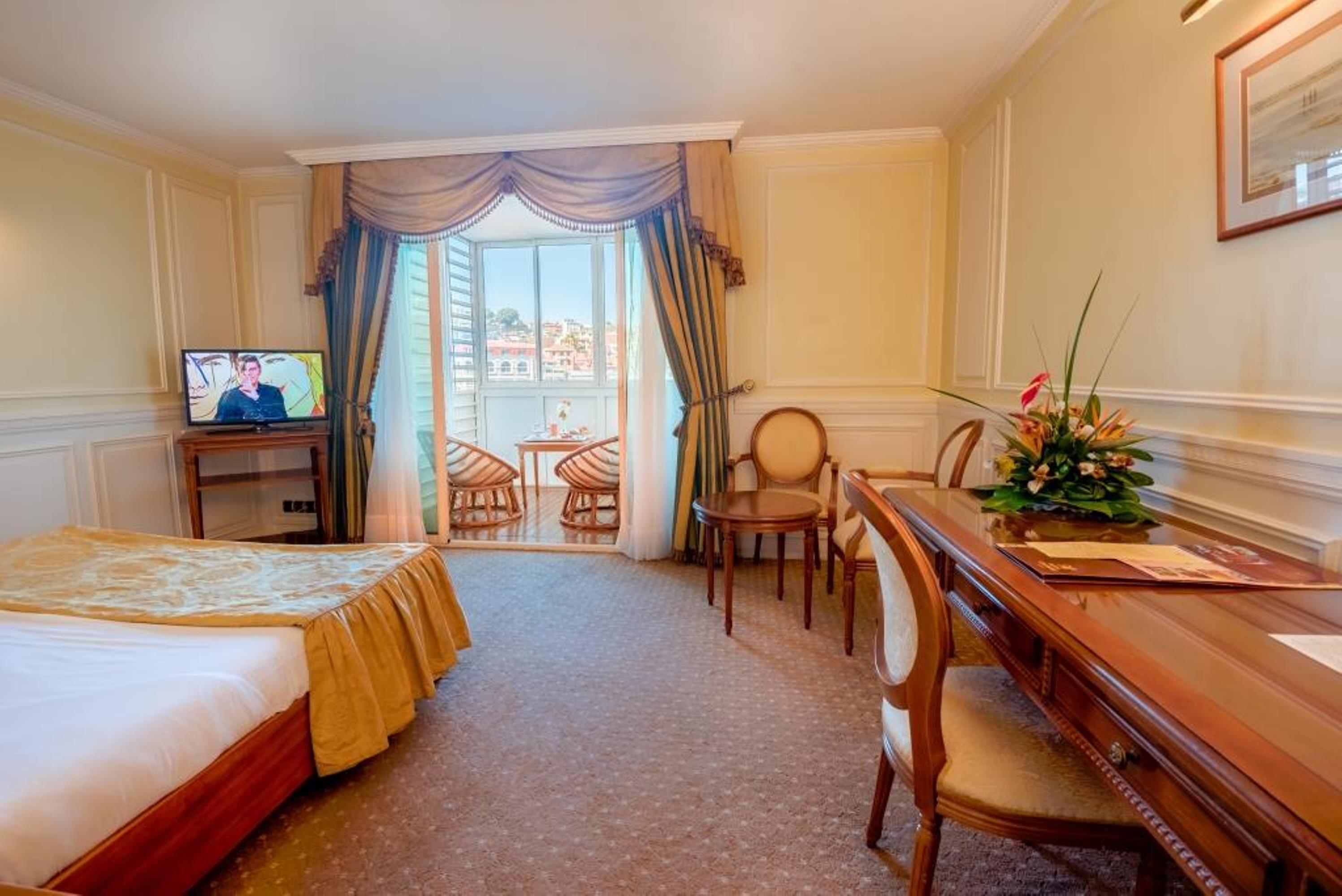 Hôtel Colbert - Spa&Casino Antananarivo Buitenkant foto