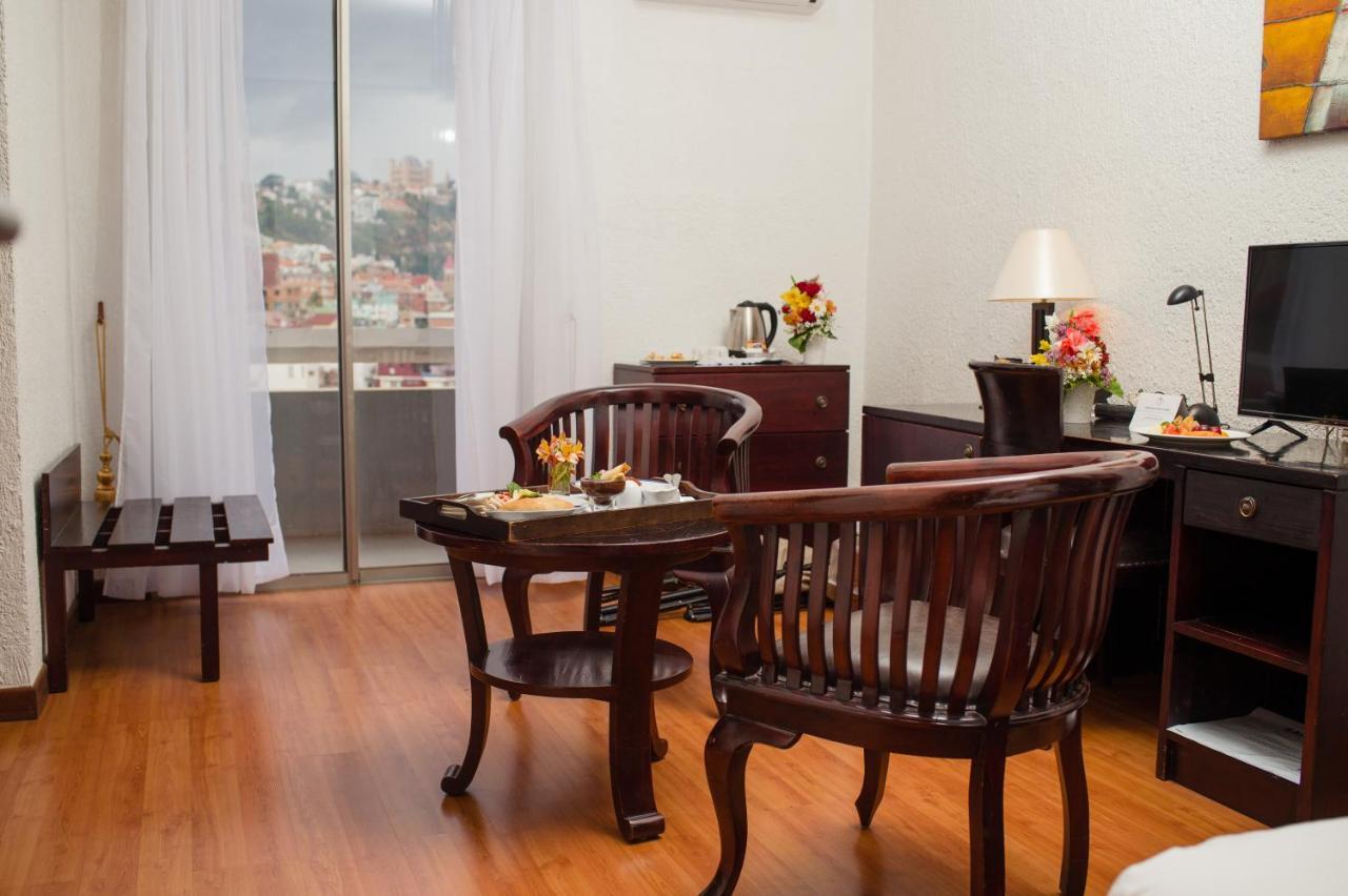 Hôtel Colbert - Spa&Casino Antananarivo Buitenkant foto